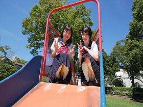 団地ふたりぼっち 姉こなつ妹らん パパとママがいない夜に・・・　サンプル画像03